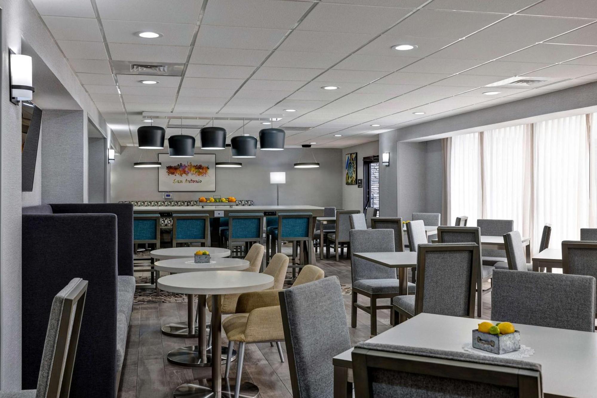 Hampton Inn San Antonio Downtown Buitenkant foto
